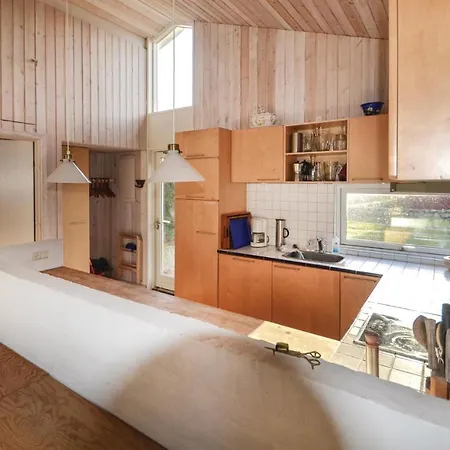 Two Bedroom Holiday In *